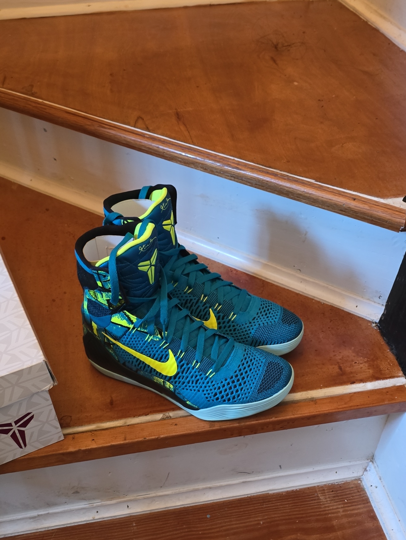 Kobe Xi Kobe Xi